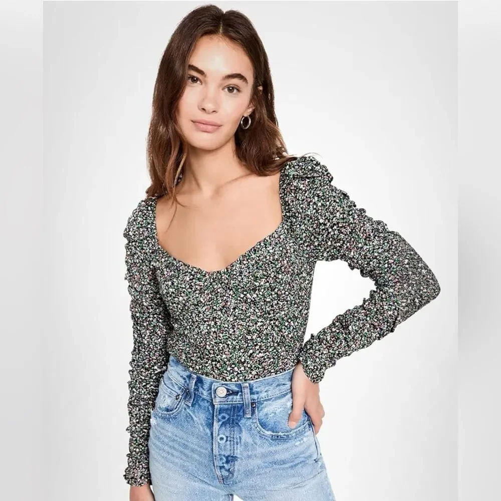ASTR The Label Ditsy Floral Livie Top Blouse Black Green XS